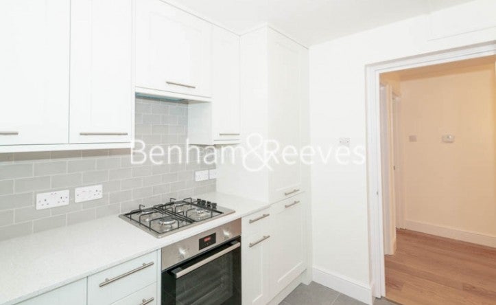 Flat Parkhill Road in Greater London