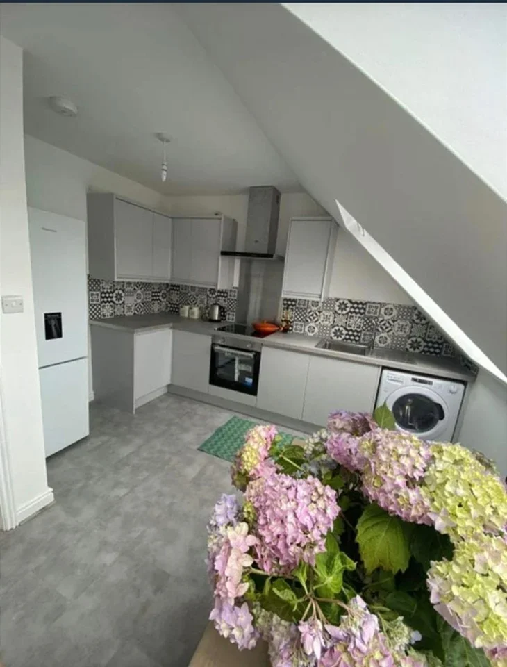 Room Whalebone Lane North in Greater London