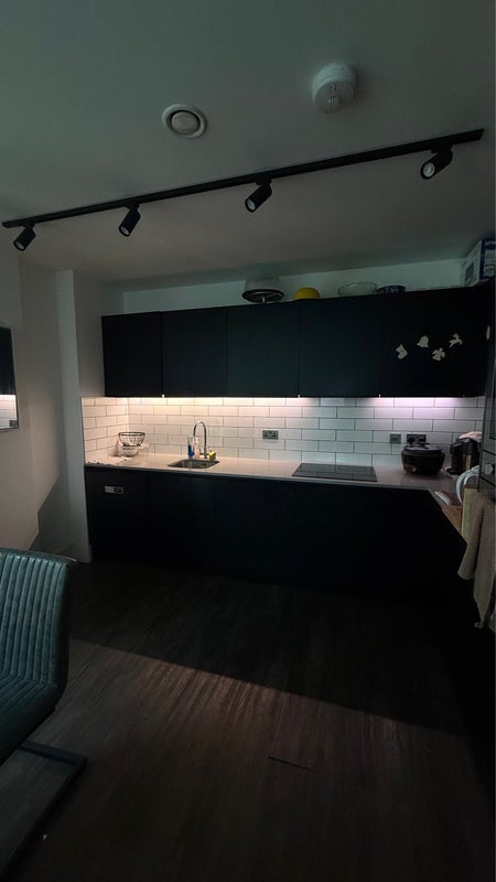 Room Portal Way in Greater London