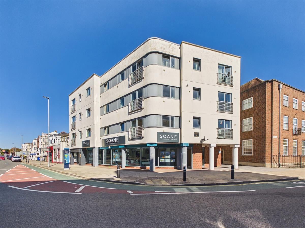 Flat Kings Road in Portsmouth