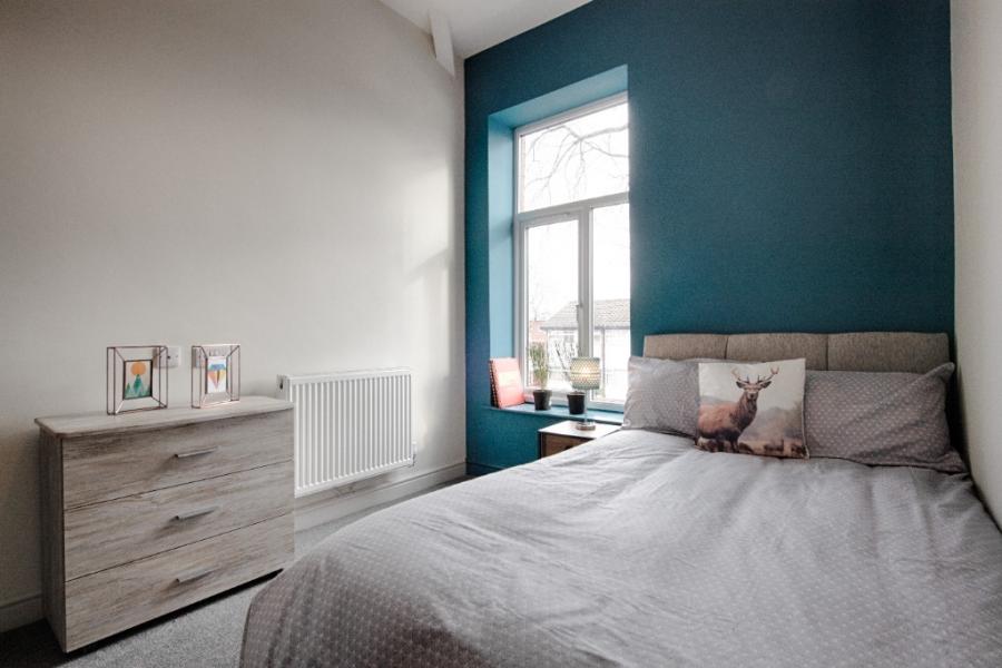 Flat Heywood Street in Bury