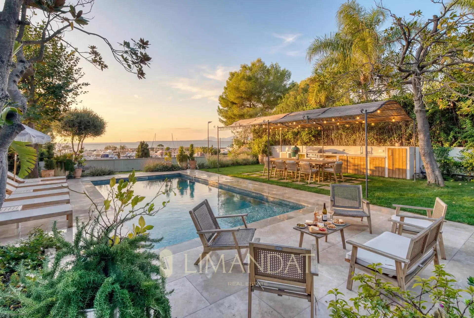 Maison Boulevard Maréchal Juin à Antibes