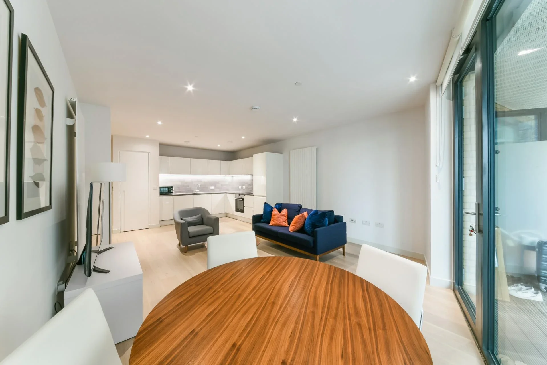 Flat Starboard Way in Greater London