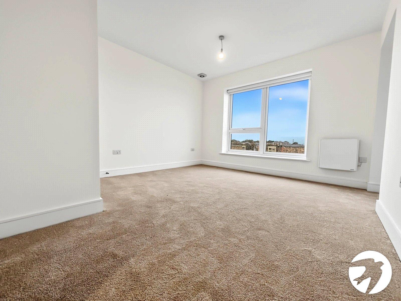 Flat Loampit Road in Greater London
