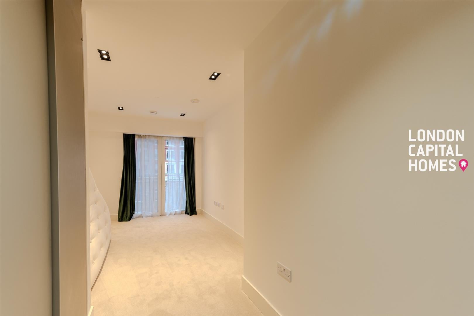 Flat Exchange Gardens in Greater London