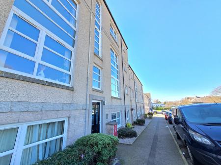 Flat Erroll Street in Aberdeen City