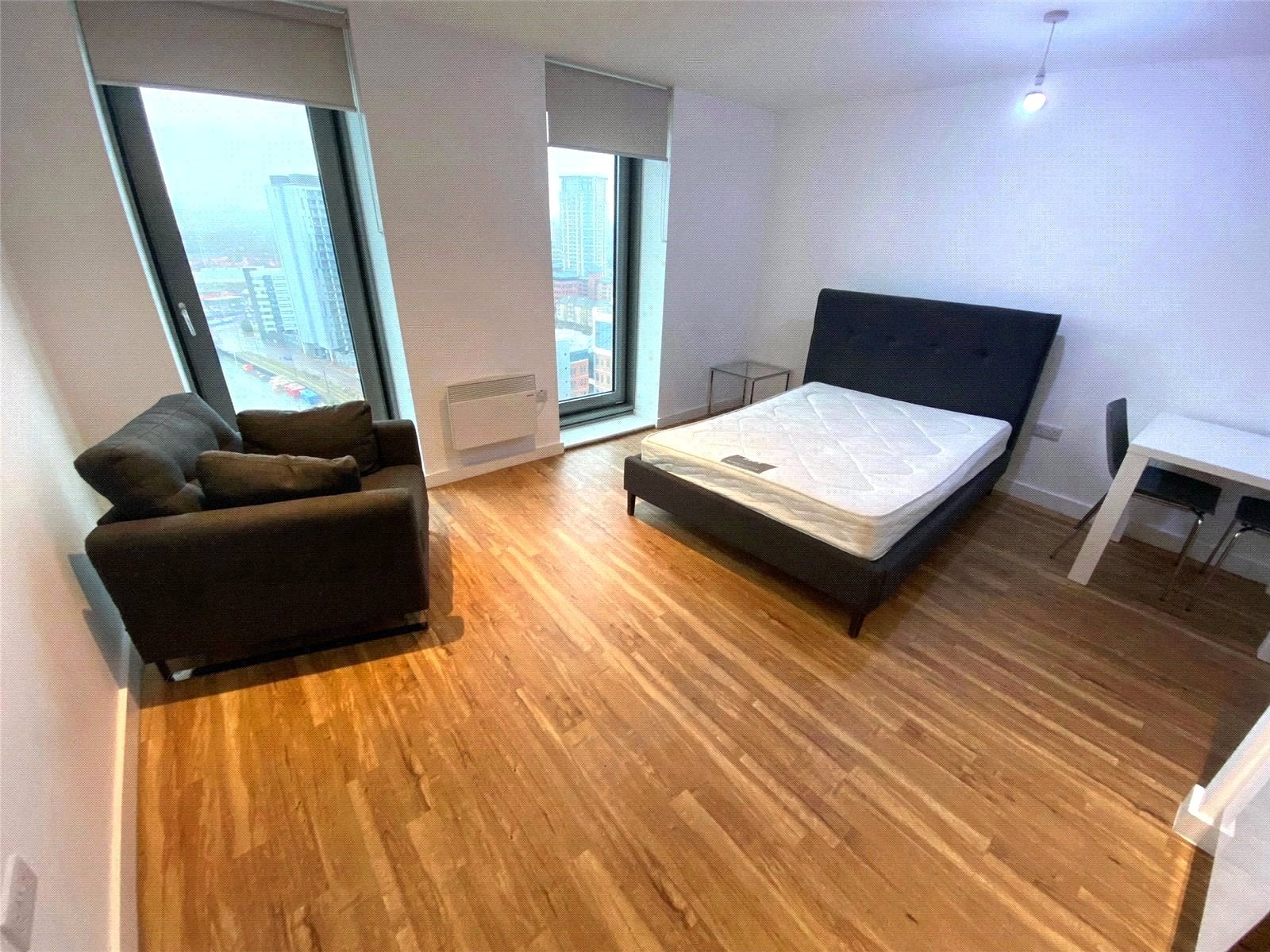 Flat Michigan Avenue in Salford