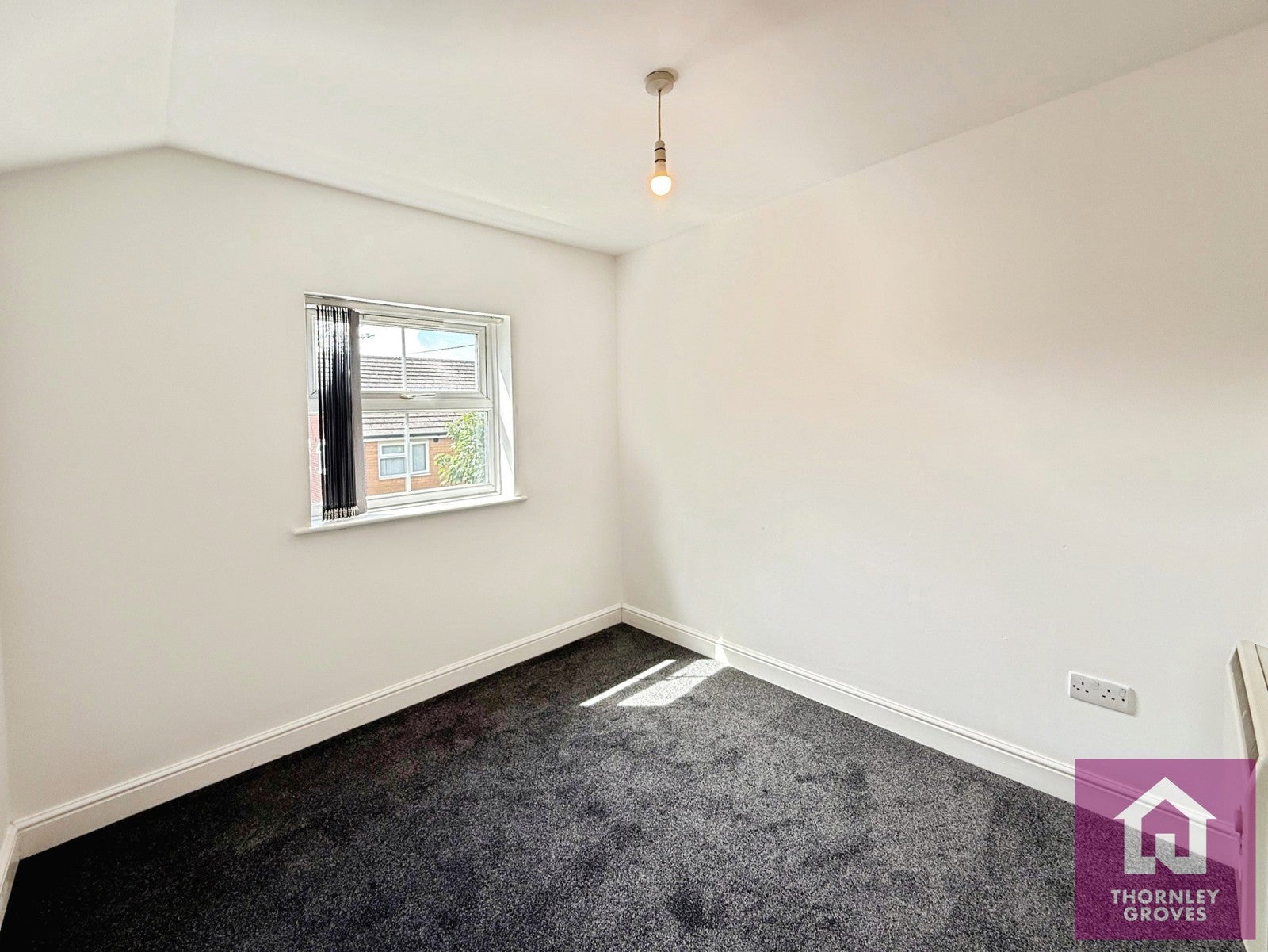 Flat Worsley Road in Salford