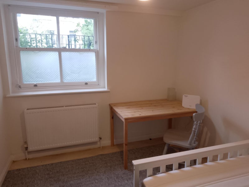 Room Downham Road in Greater London