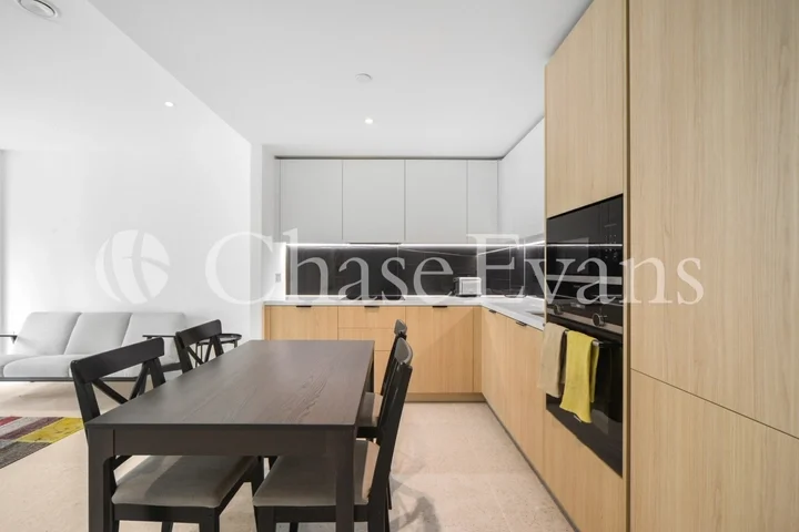 Flat Sidney Street in Greater London