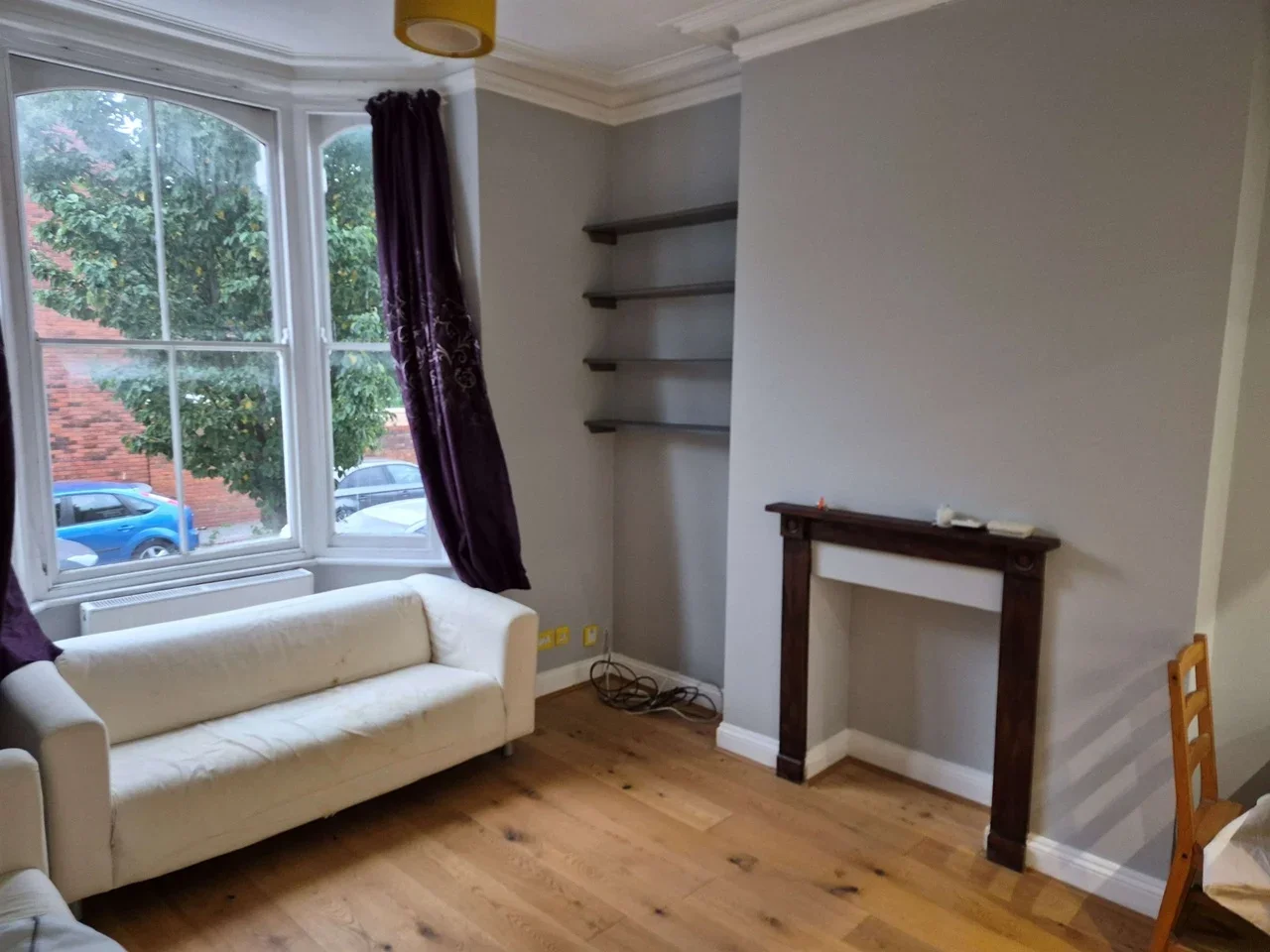 Flat Haselrigge Road in Greater London