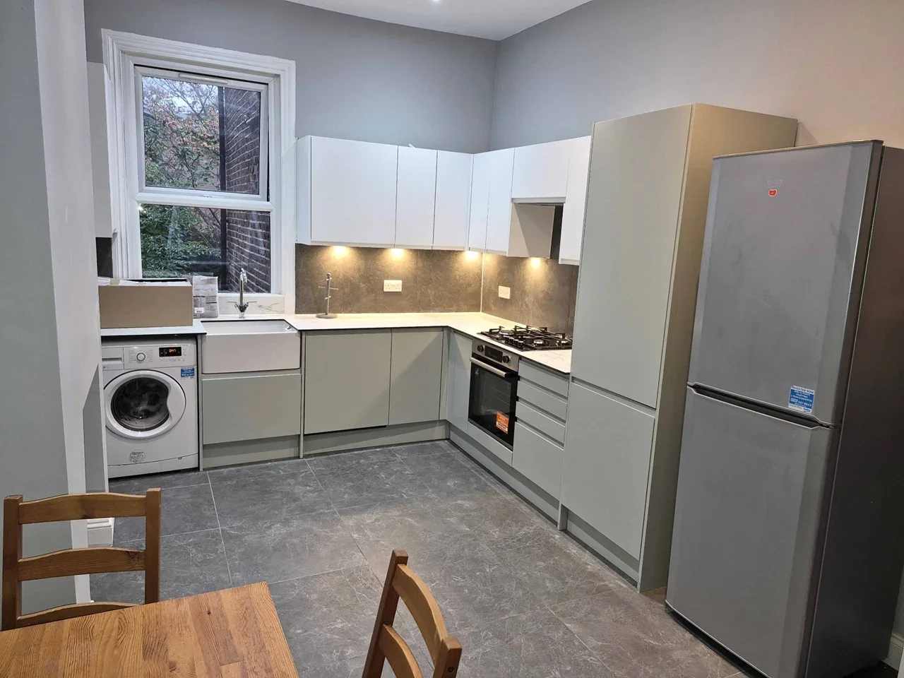 Flat Haselrigge Road in Greater London
