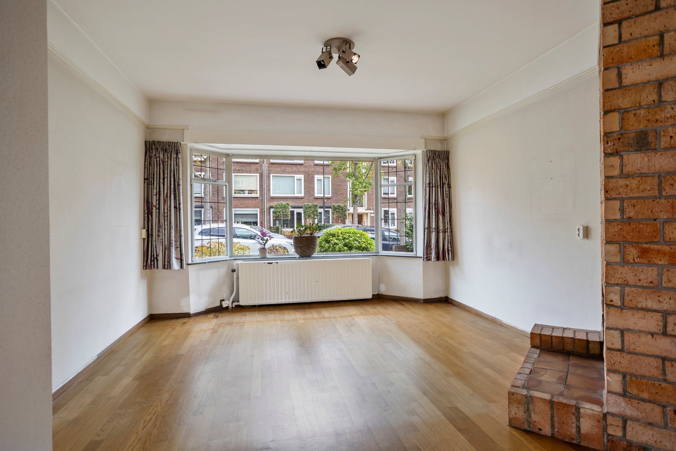 Tussenwoning te koop: Jozef Israëlslaan 50, Rijswijk