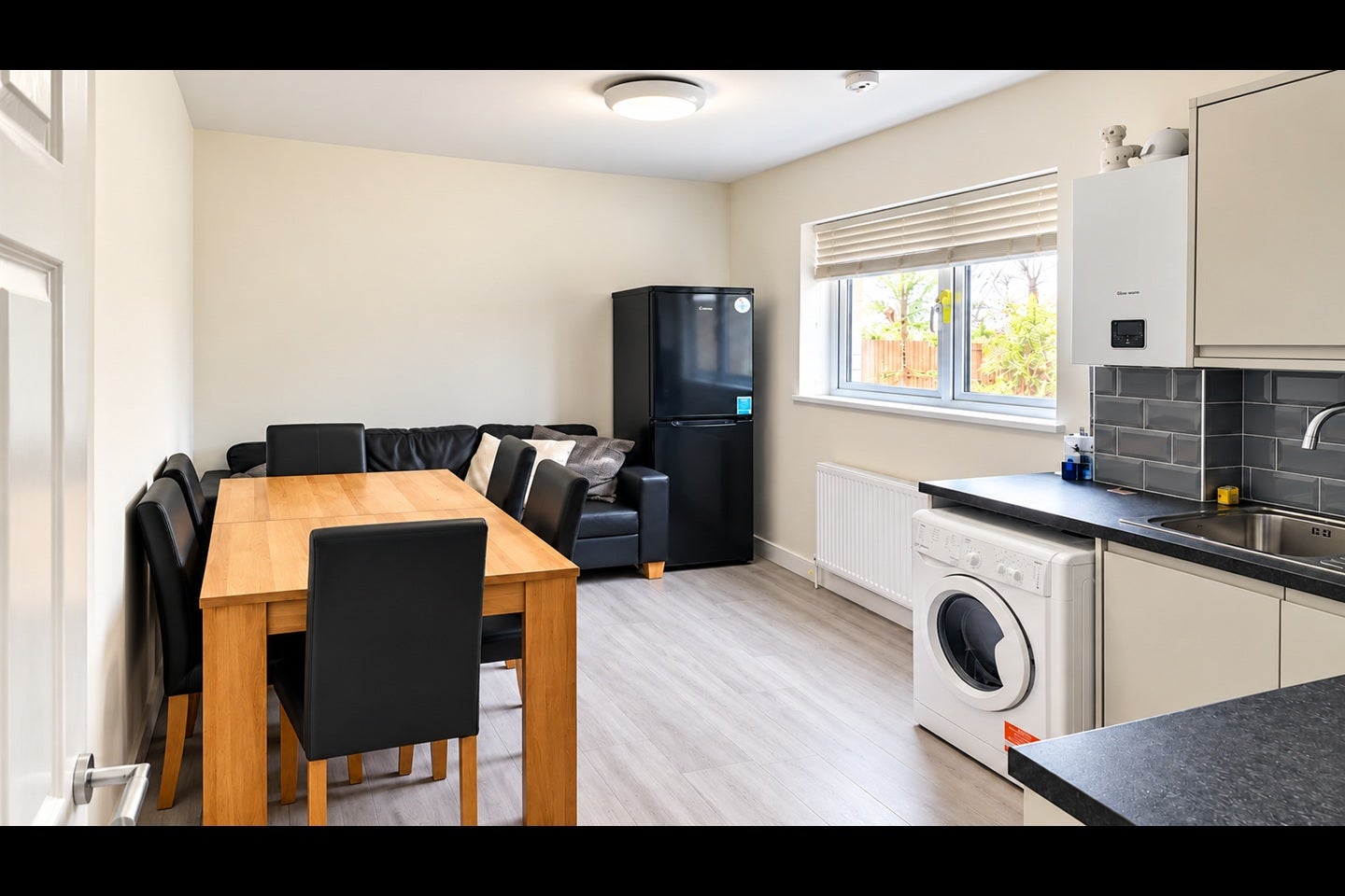 Flat Malvern Road in Greater London