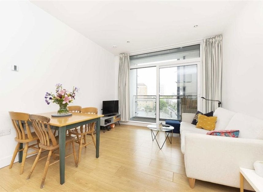 Flat Wandsworth Road in Greater London