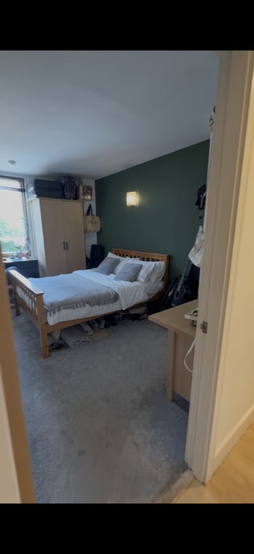 Room Dearmans Place in Salford