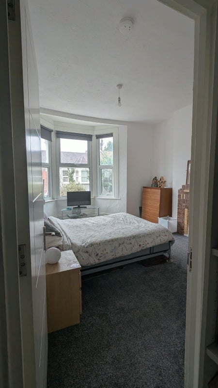 Room Raleigh Road in Greater London