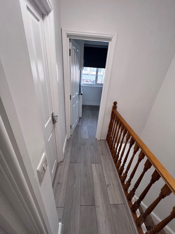 Room Streatham Road in Greater London