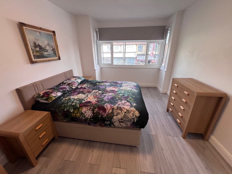 Room Streatham Road in Greater London