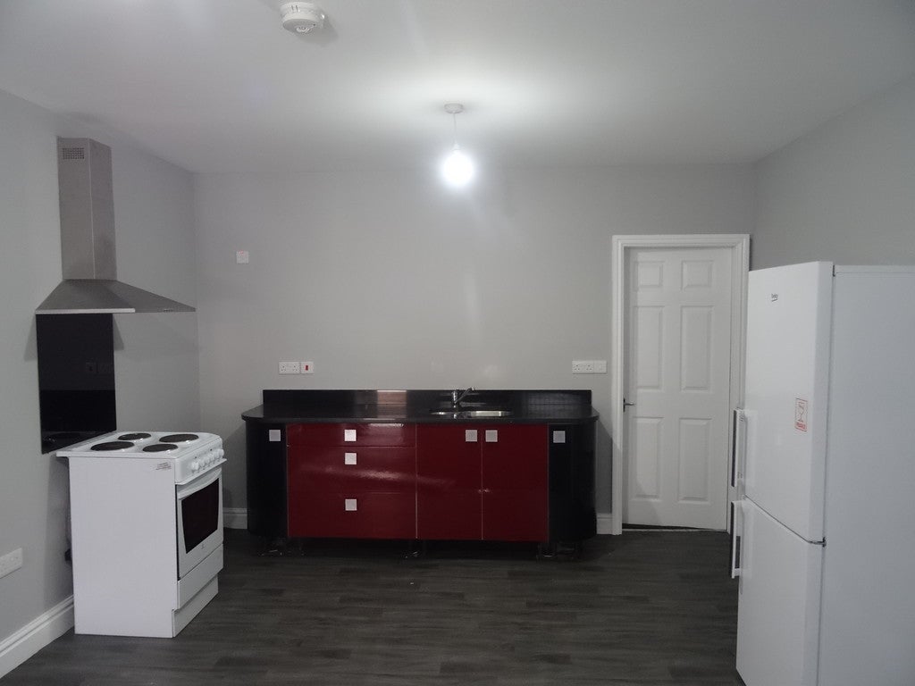 Flat Elford Grove in Leeds
