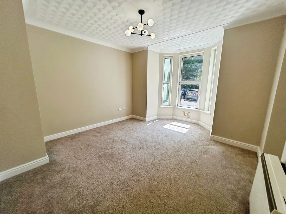Flat Wheatley Road in Neath