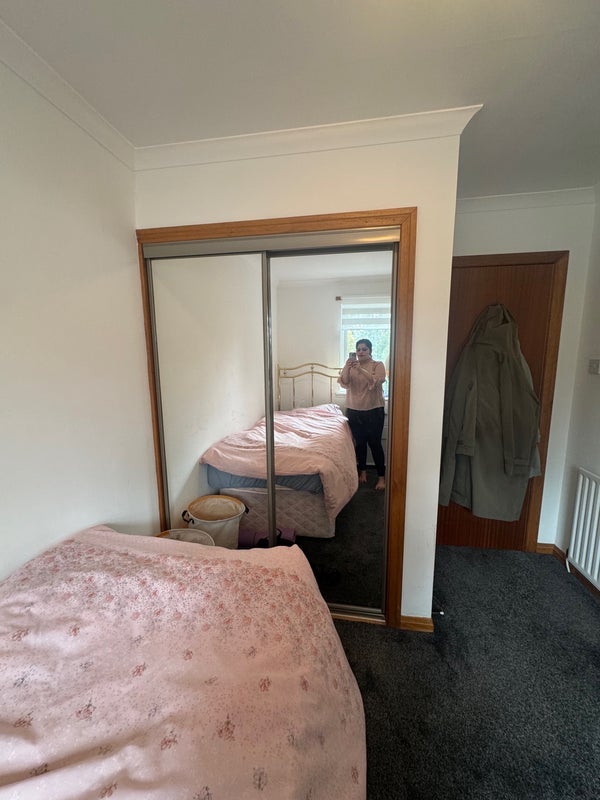 Room Fotheringay Road in Glasgow