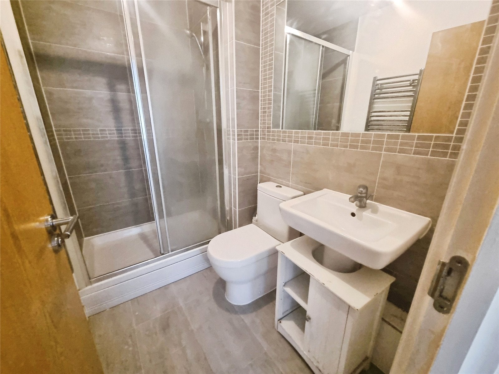 Flat Park Lodge Avenue in Greater London