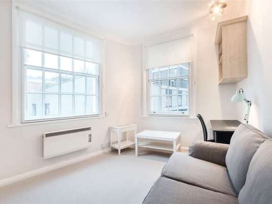 Flat Berkeley Square in City of Westminster