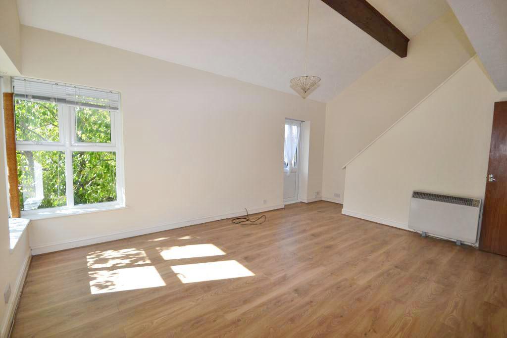 Flat Ramsthorn Grove in Milton Keynes
