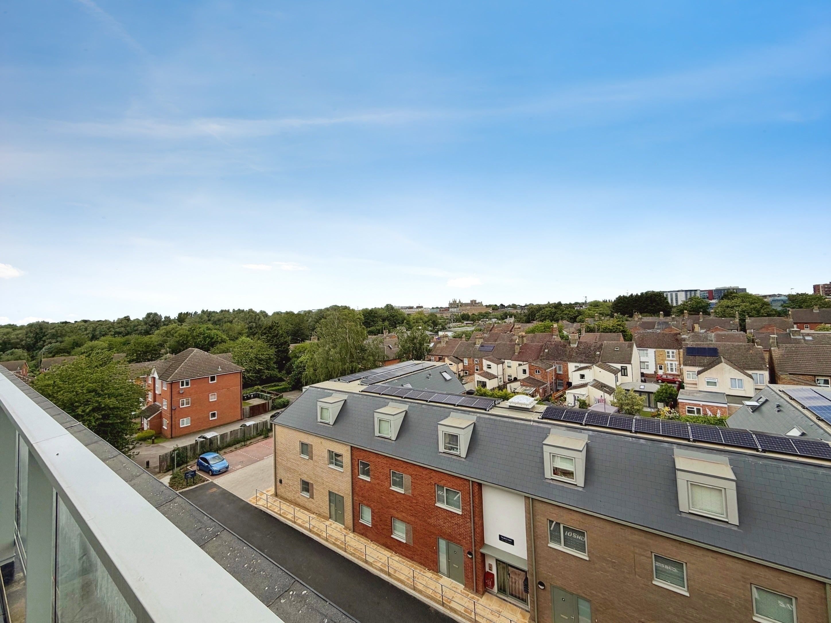 Flat Oundle Road in Peterborough