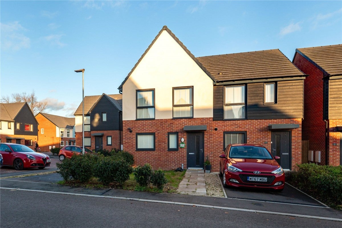 House Henry Mason Place in Stoke-on-Trent