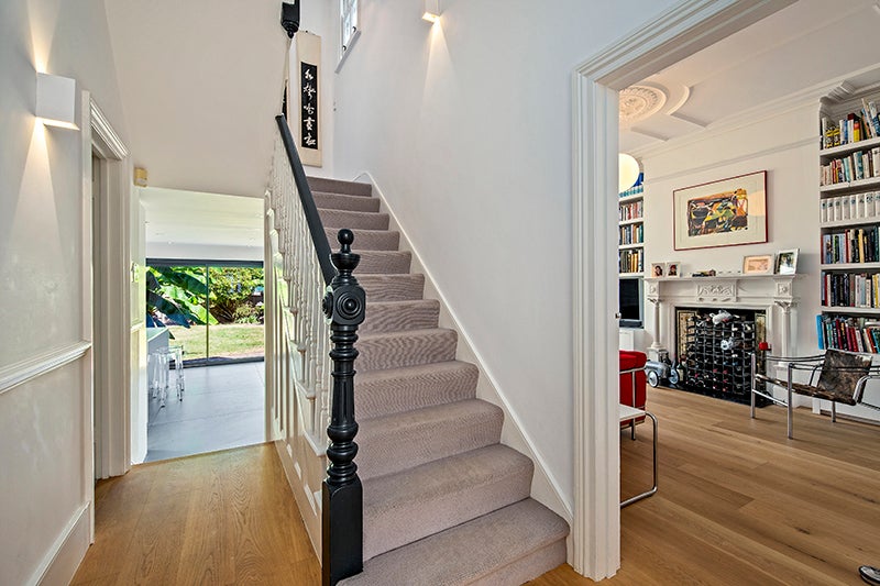 House Lebanon Park in Greater London
