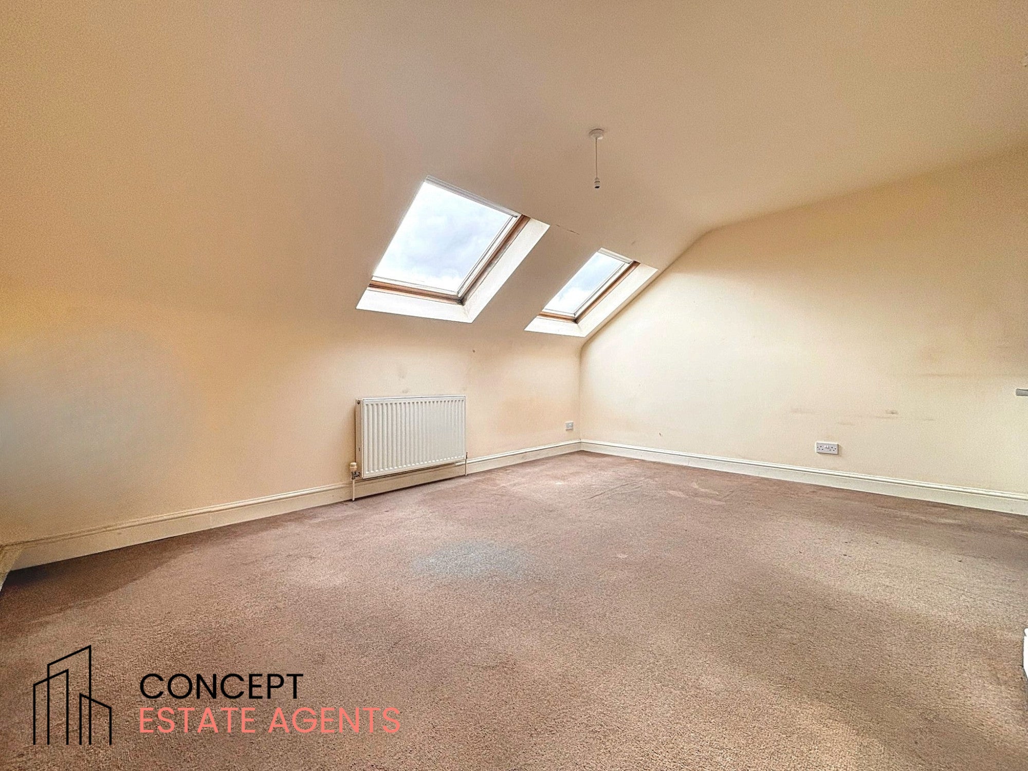Flat Glenburnie Road in Greater London