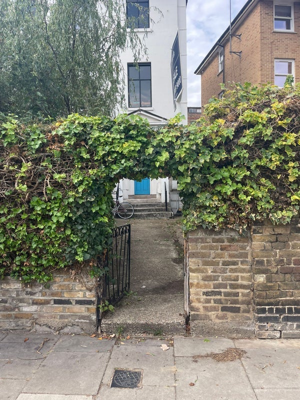 Room Clissold Road in Greater London