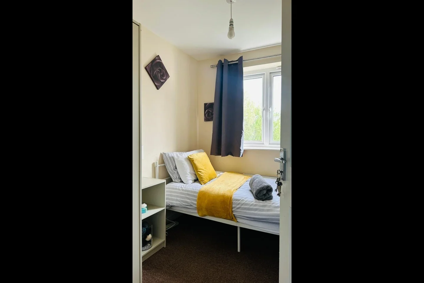 Room Dorney Place in Dartford