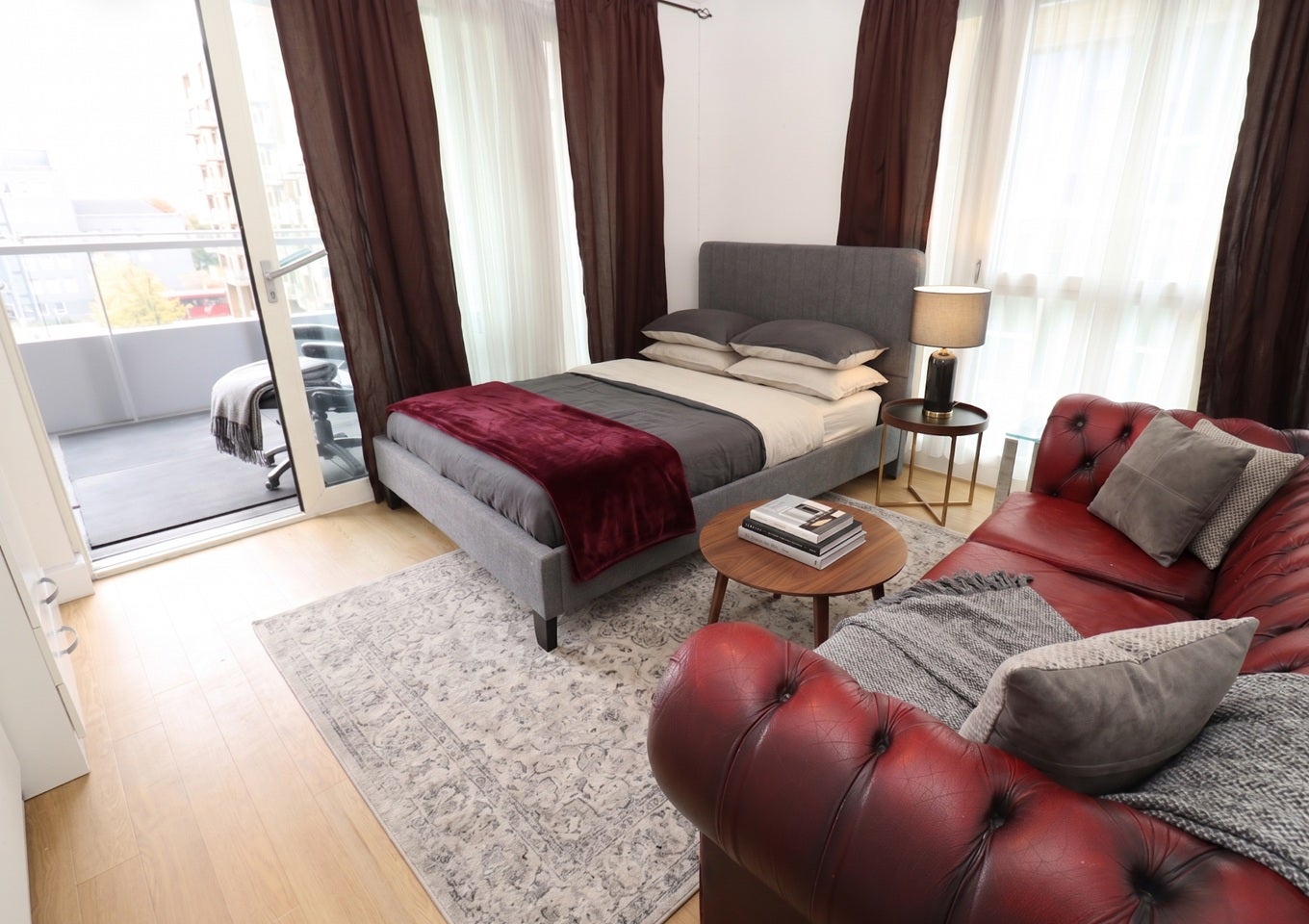 Flat Jefferson Plaza in Greater London