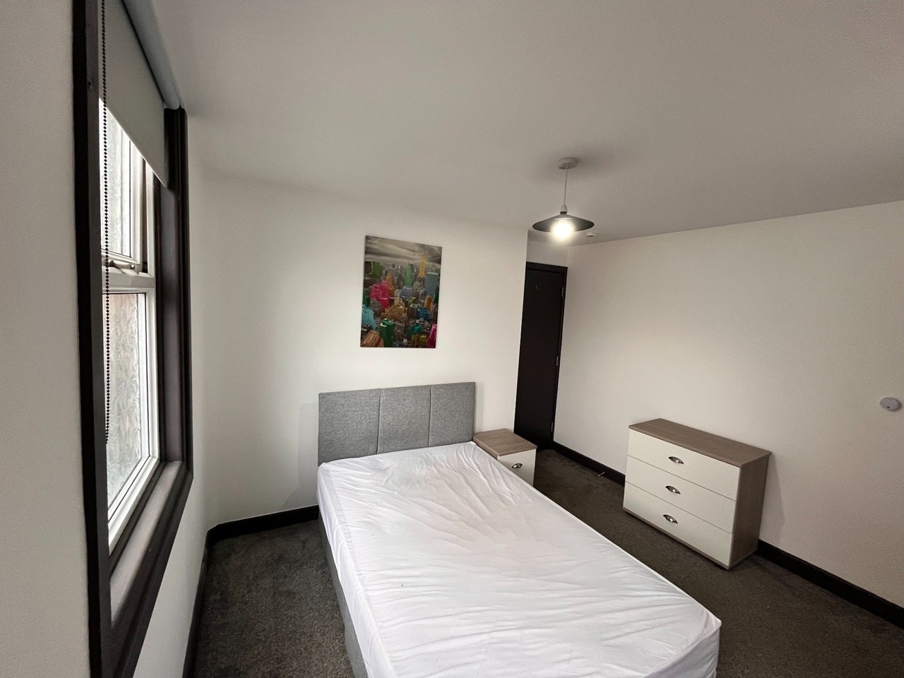 Room Salisbury Street in Warrington