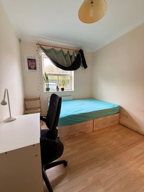 Room Leathermarket Court in Greater London