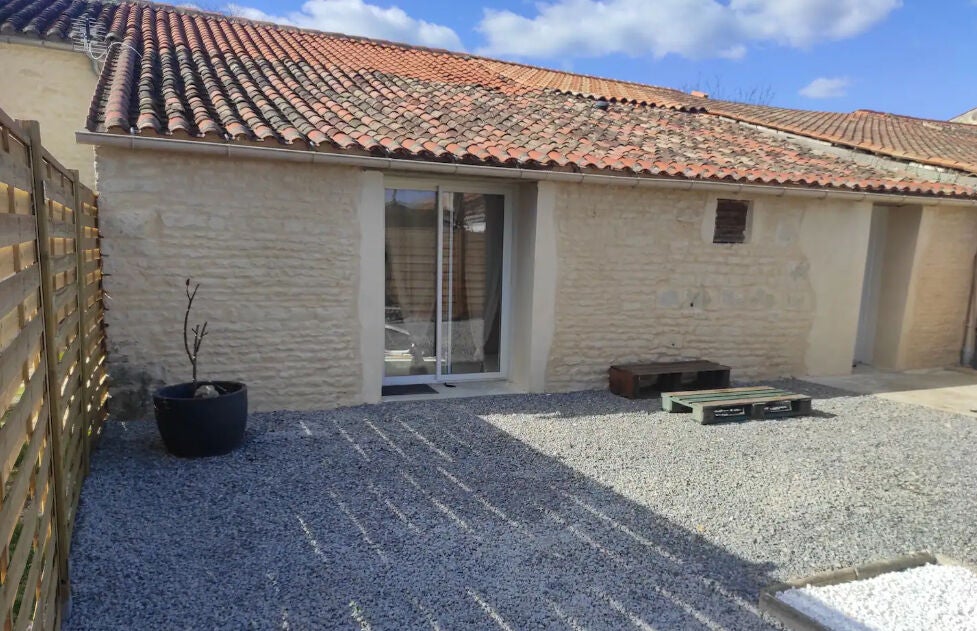 House Rue du Marais Poitevin in Courçon