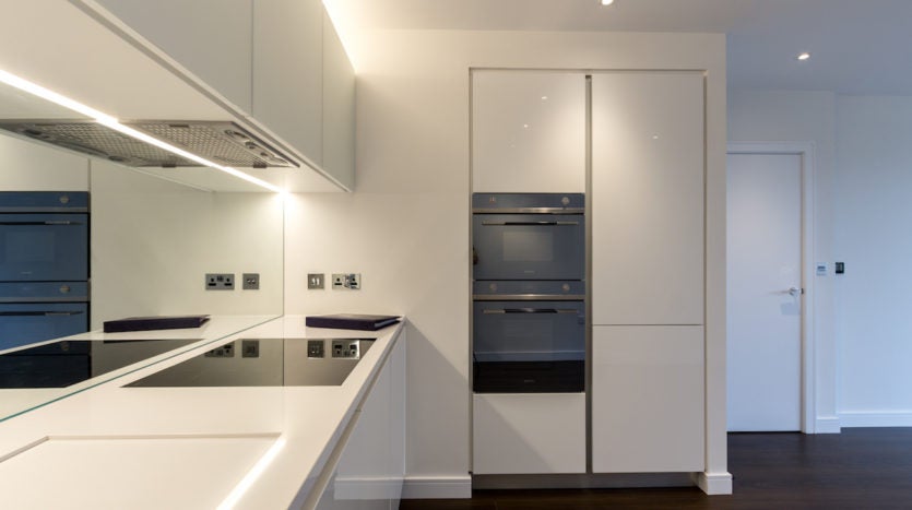 Flat Lionel Road South in Greater London