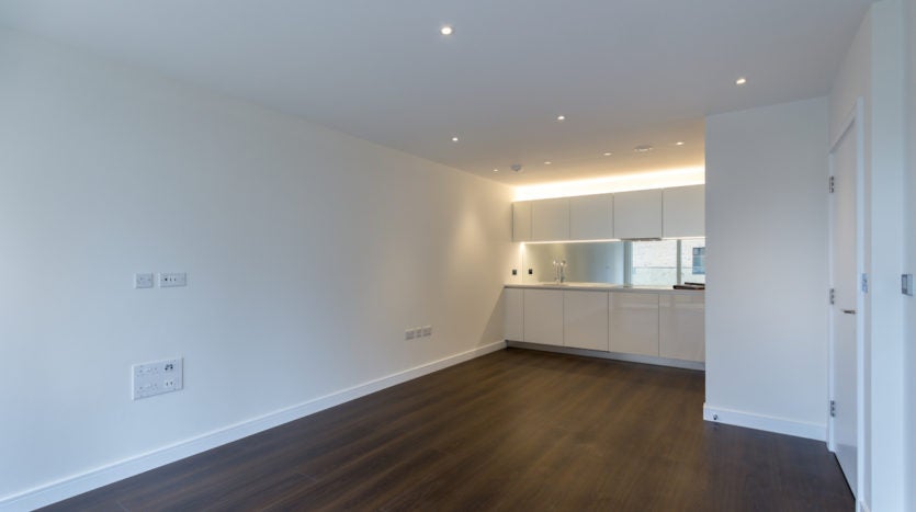 Flat Lionel Road South in Greater London