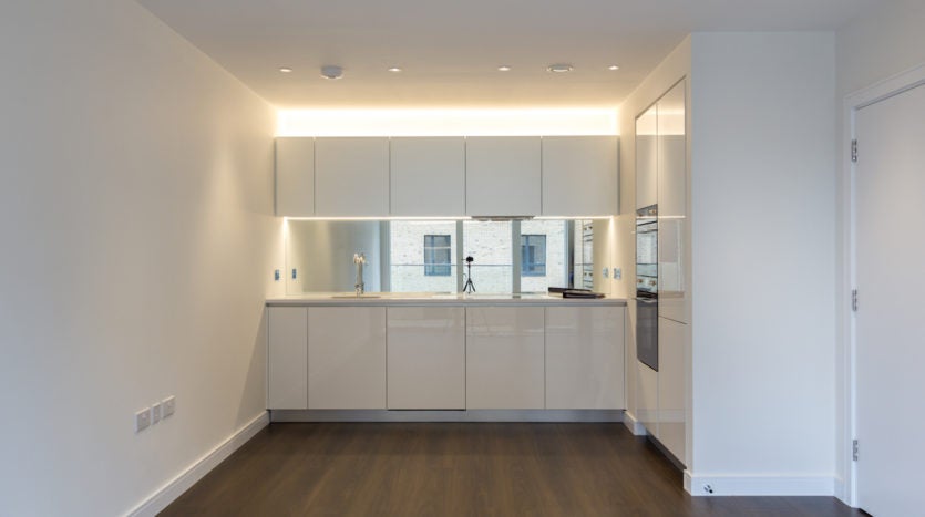 Flat Lionel Road South in Greater London
