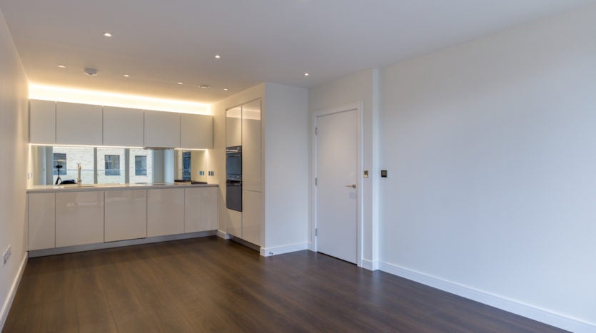Flat Lionel Road South in Greater London