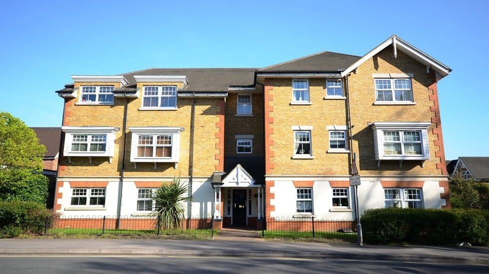 Flat Fernbank Road in Chavey Down