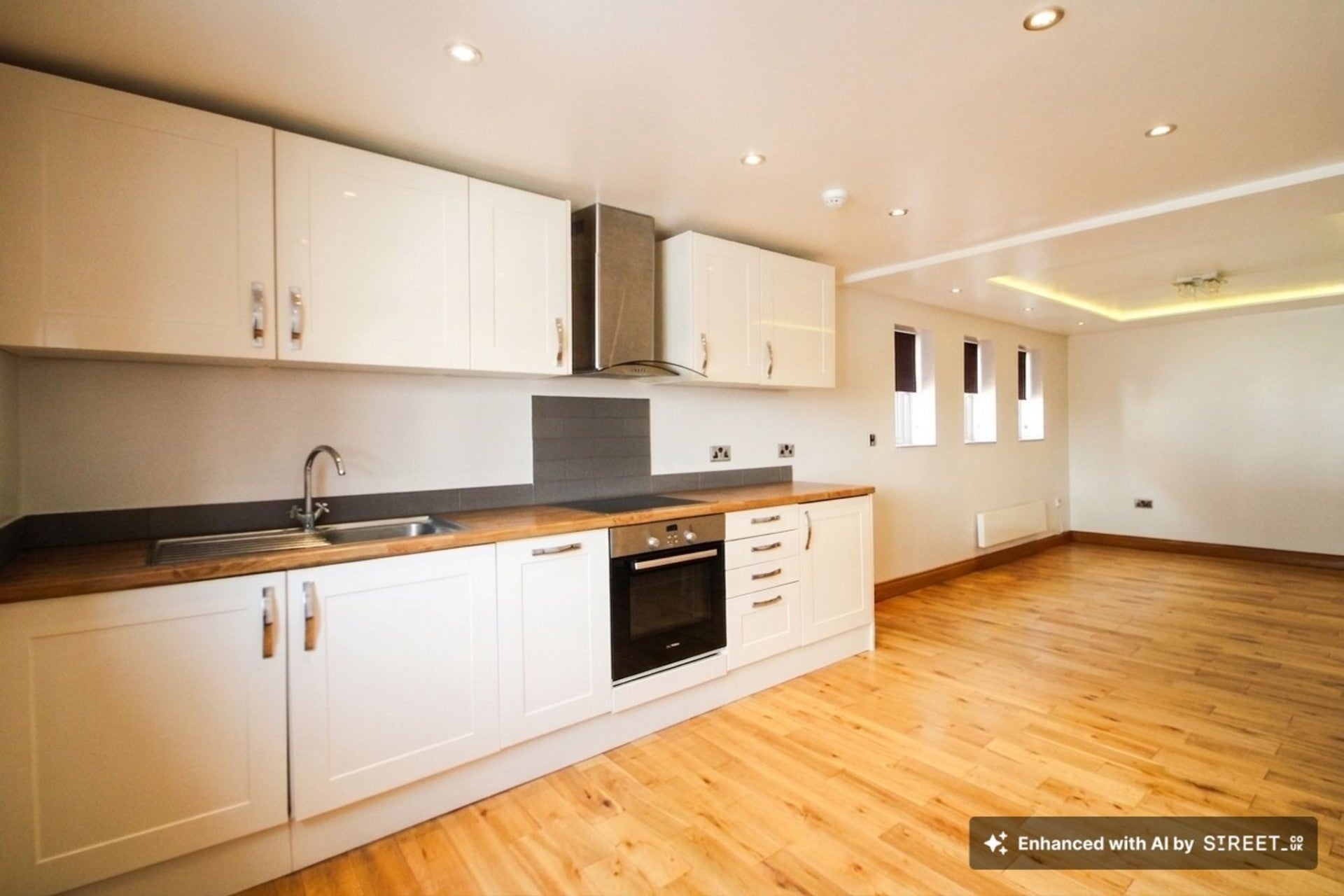 Flat Crendon Street in High Wycombe