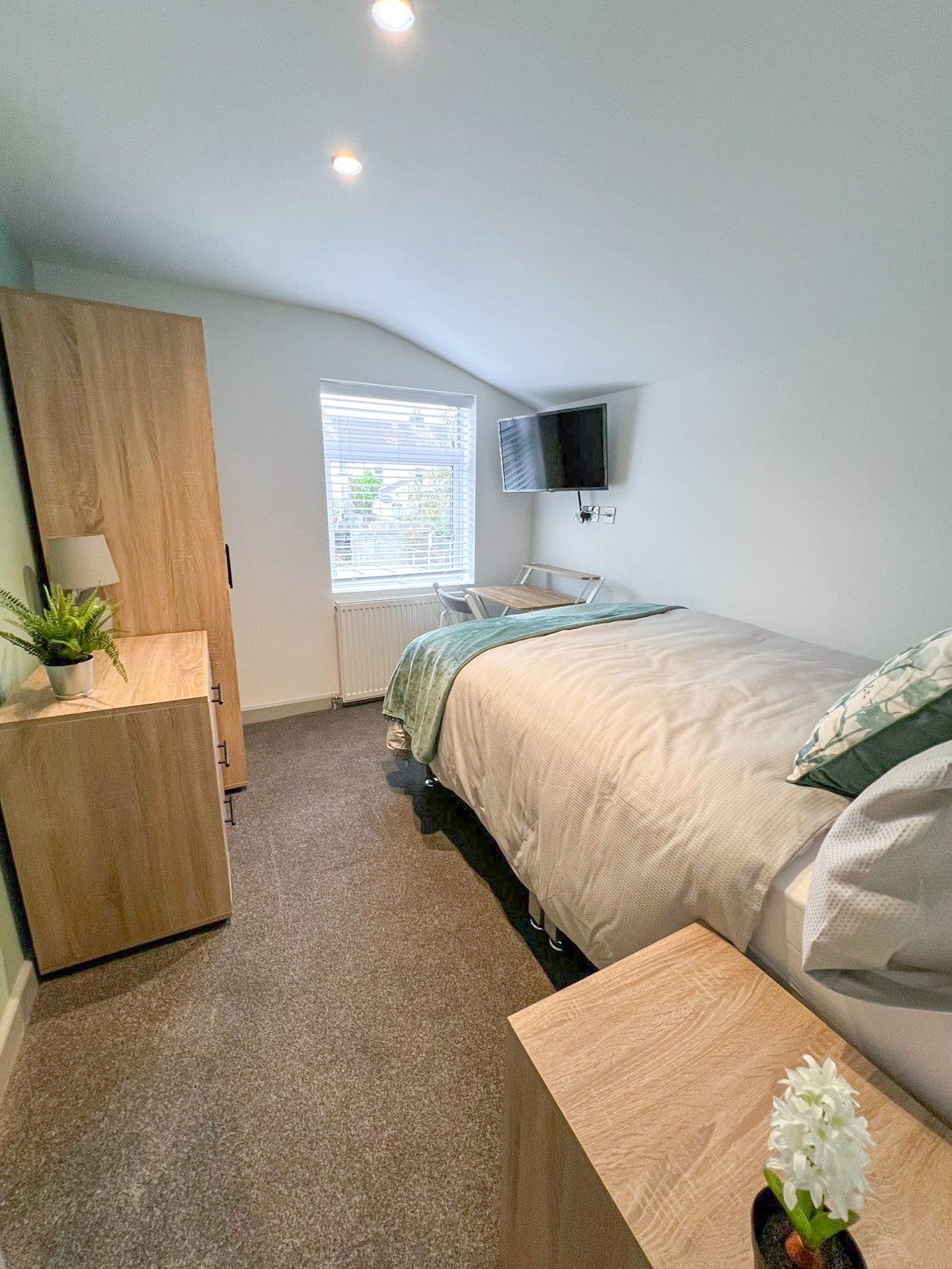 Room Waterloo Road in Gillingham