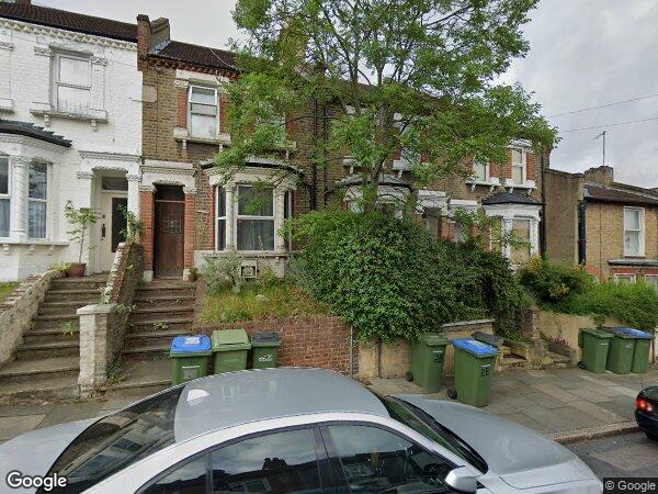 Flat Majendie Road in Greater London