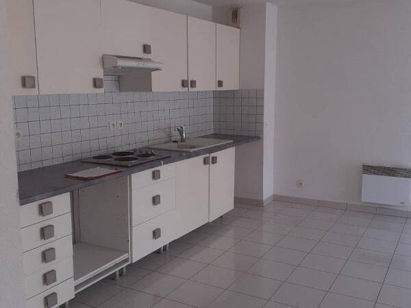 Flat Avenue Julien Cazelles in Draguignan