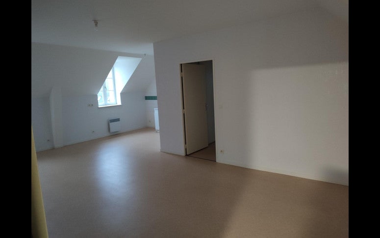 Flat Rue Zulma Carraud in Issoudun