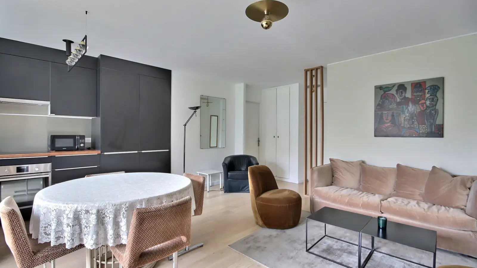 Flat Rue Vauvenargues in Paris